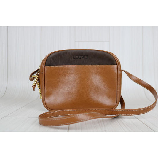 Rank A | Loewe Belasquez Twist Shoulder Bag |100805