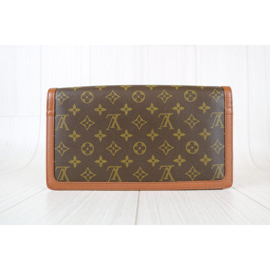 Rank A | LV Monogram Clutch Bag|073115