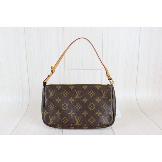 Rank A | LV Monogram Pochette Accessoires |091505