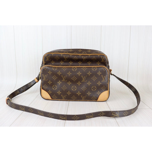 Rank A |LV Monogram Nile Shoulder Bag|092305