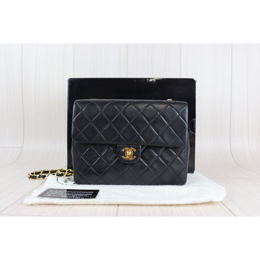 Rank A | CHANEL Black Lanbskin Square Shoulder Bag |092405