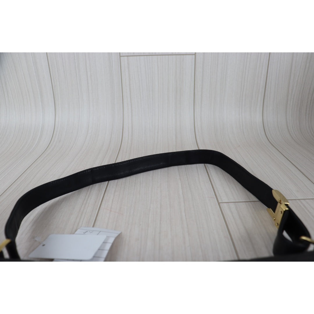 Rank A | CHANEL Choco Bar shoulder Bag |092713