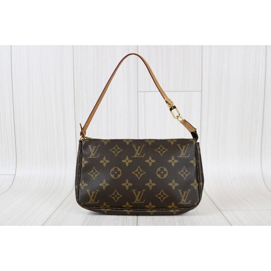 Rank A | LV Monogram Pochette Accessoires |012009