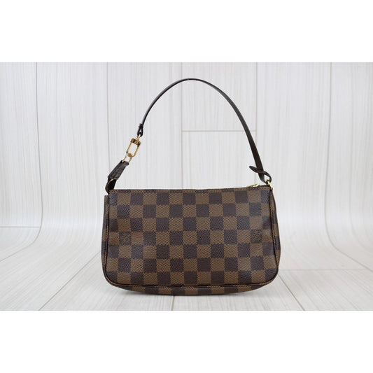 Rank SA | LV Damier Pochette Accessoires |012204