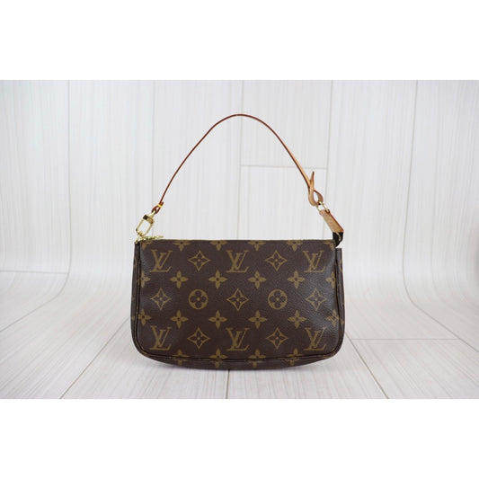Rank A | LV Monogram Pochette Accessoires |22100703