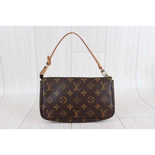 Rank AB | LV Monogram Pochette Accessoires |22101304