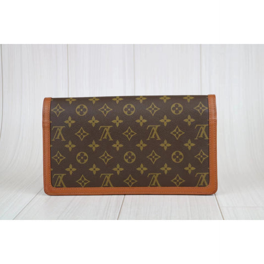 Rank A | LV Monogram Clutch Bag|012908
