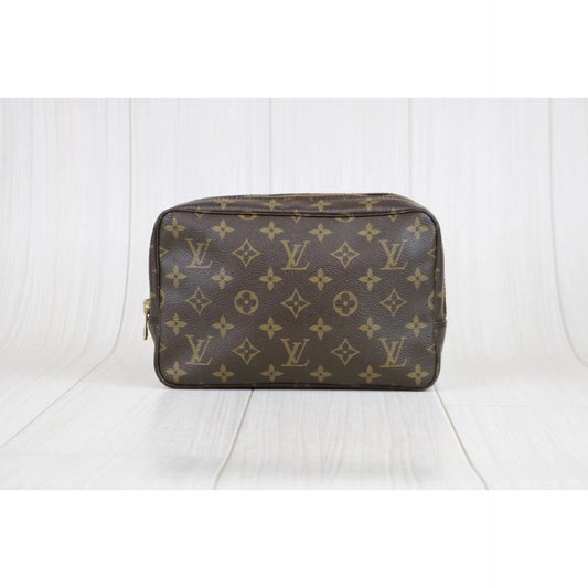 Rank A | LV Truth Toilet 23 Monogram Makeup Pouch|012910