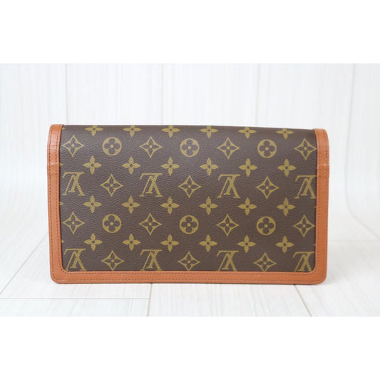 Rank A | LV Monogram Clutch Bag|082108