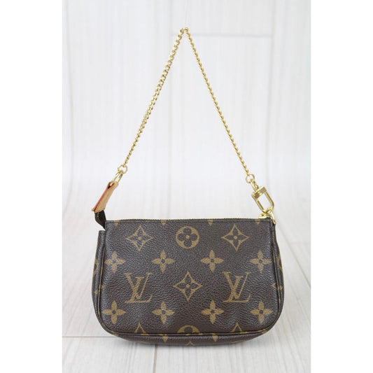 Rank A | LV Monogram Mini Pochette Accessoir |082608