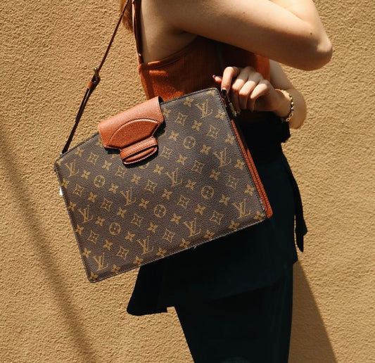 Rank A | LV Monogram Courcelles Shoulder bag |090302