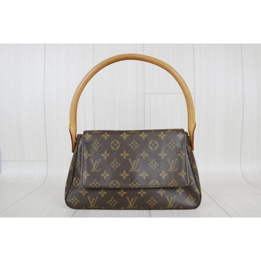 Rank AB | LV Monogram Mini looping Shoulder Bag |040802