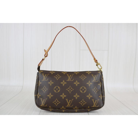 Rank A | LV Monogram Pochette Accessoires |052407