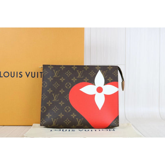 Rank A | LV Monogram Pochette Toilette 28| 041810
