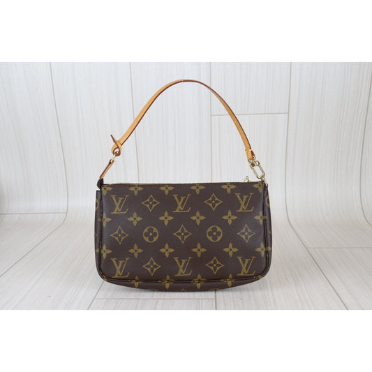 Rank A | LV Monogram Pochette Accessoires |22121612