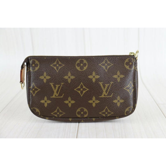 Rank A | LV Monogram Pochette Accessoires |22112204