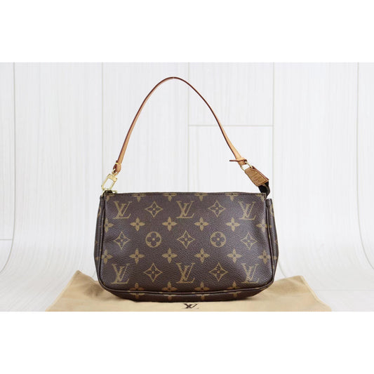 Rank A | LV Monogram Pochette Accessoires |071901