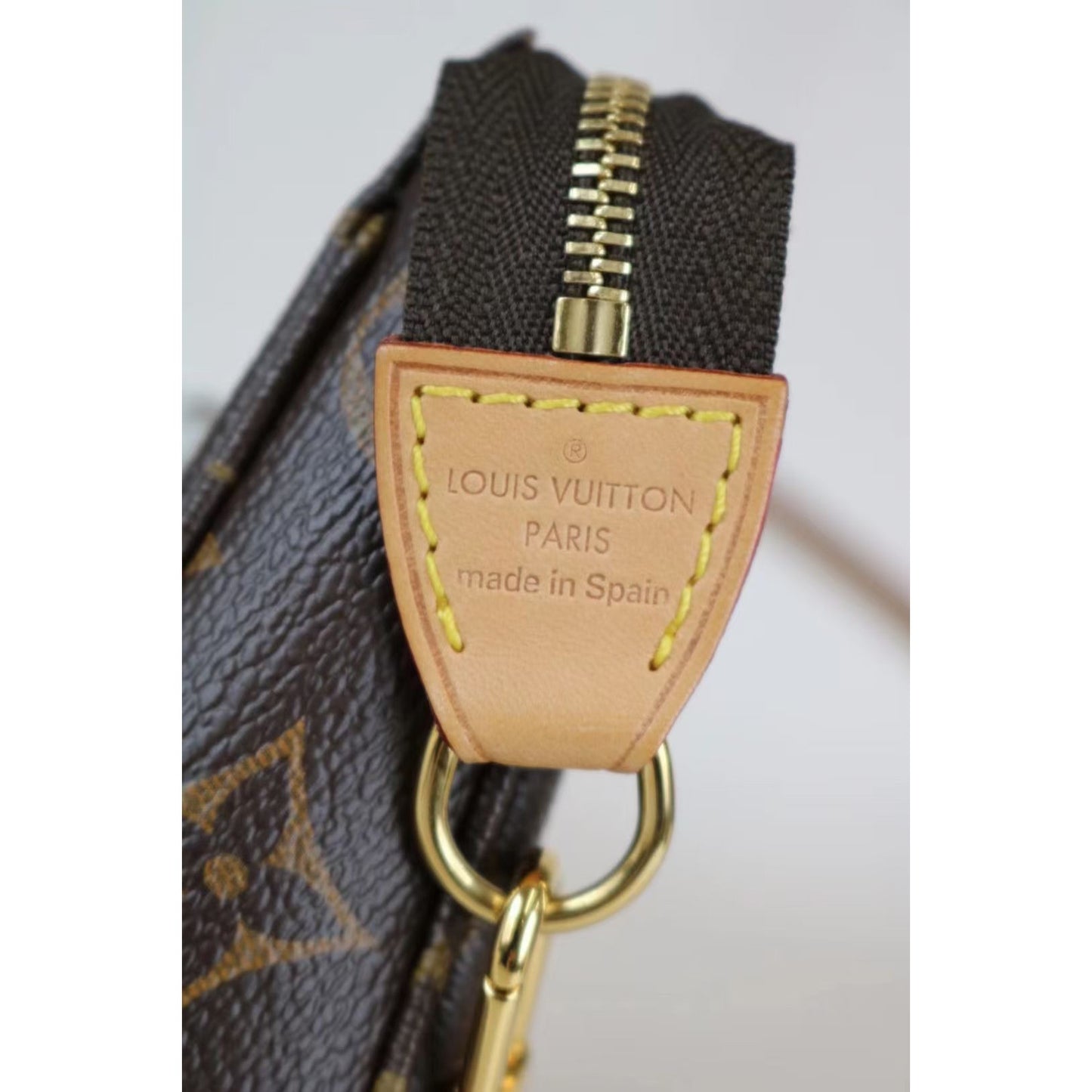 Rank SA | LV Monogram Pochette Accessoires |050615