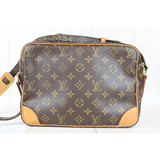 Rank A |LV Monogram Nyle Shoulder Bag |021201
