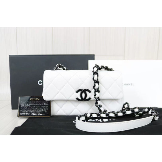 Rank S | CHANEL Matrasse Lamb Skin Shoulder Bag |022513