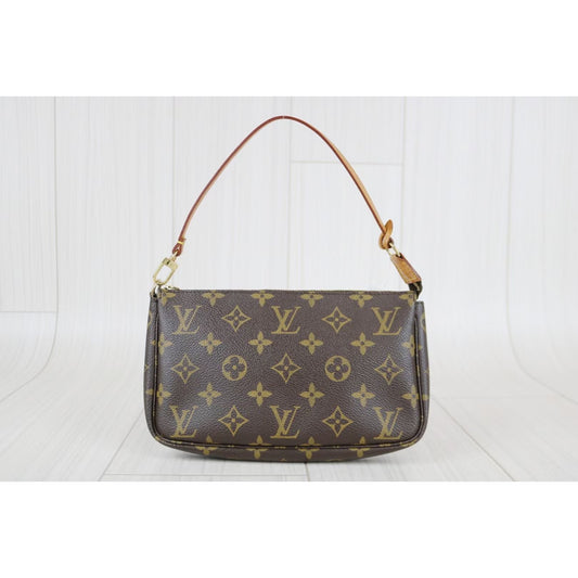 Rank A | LV Monogram Pochette Accessoires |061710