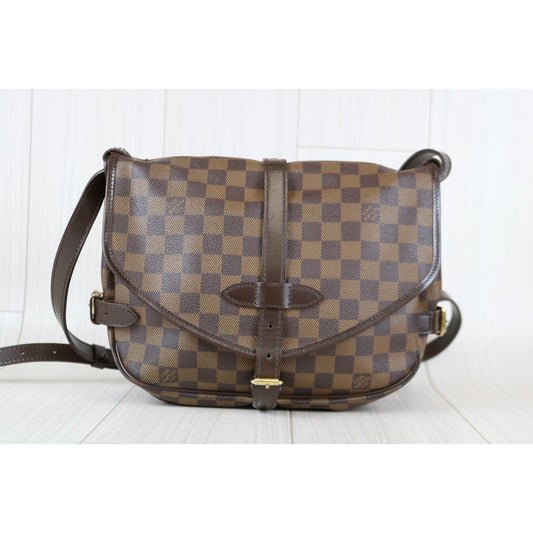 Rank AB | LV Damier Saumur MM Shoulder Bag|061706