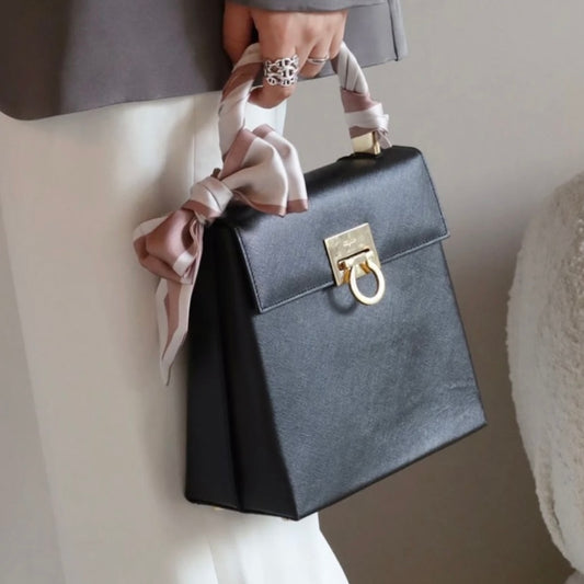 Rank A |Ferragamo Gancini 2WAY Handbag Shoulderbag|022606