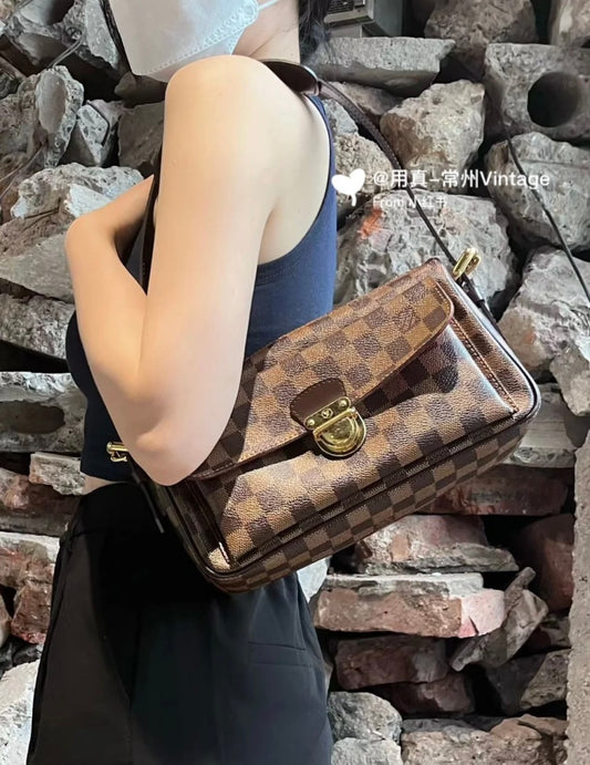 Rank A | LV Damier Lavello GM Shoulder bag|22101306