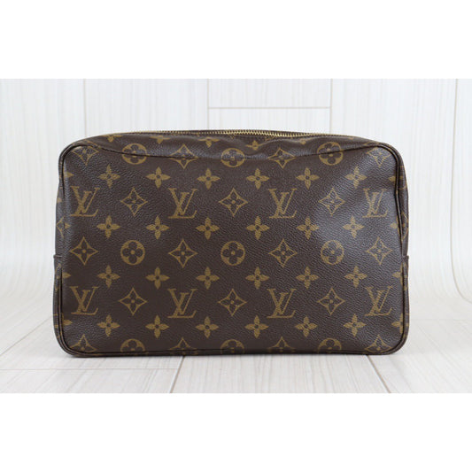 Rank A | LV Monogram Pochette Toilette 28 |23011203