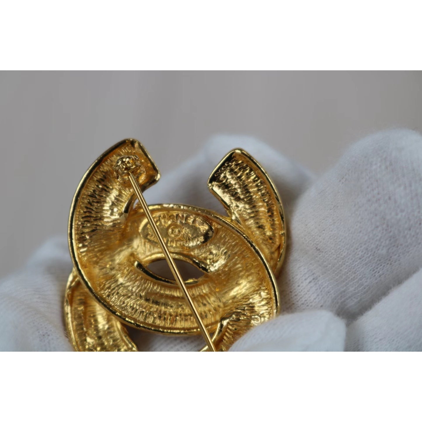 Rank A | CHANEL Coco Mark Vintage Gold Brooch |032425