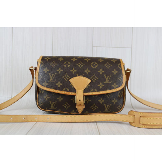Rank A |LV Monogram Sologne ShoulderBag|060703