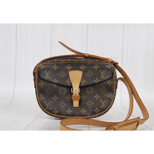 Rank AB | LV Monogram Shoulder Bag |022302