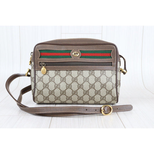 Rank AB | GUCCI Vintage Camera Shoulder Bag |23012003