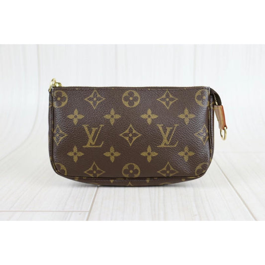 Rank A | LV Monogram Pochette Accessoires |22110907