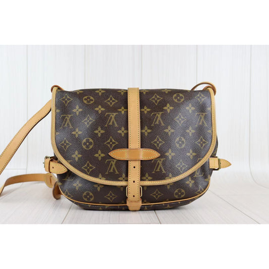 Rank AB | LV Monogram Saumur MM Shoulder Bag|072202