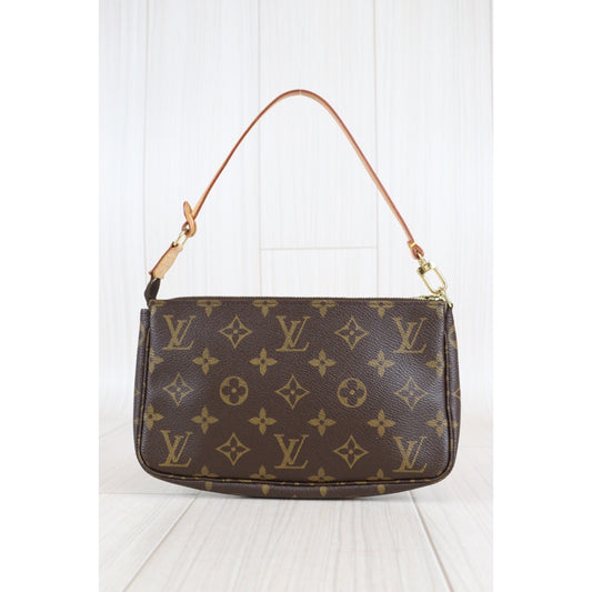 Rank AB | LV Monogram Pochette Accessoires |23021004