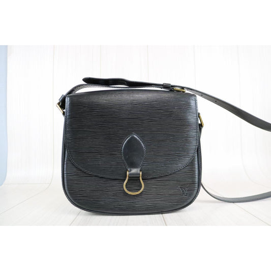 Rank AB |LV Epi Saint-Cloud Shoulder Bag|030115