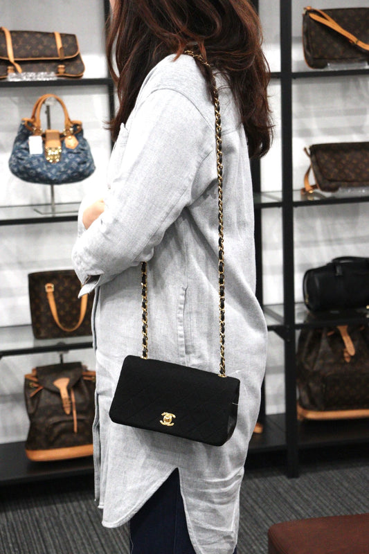 Rank A |CHANEL Lambskin CF19 Turn Lock Shoulder Bag |23033101