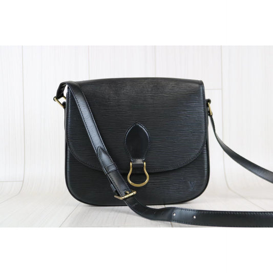 Rank AB |LV Epi Saint-Cloud Shoulder Bag|052307