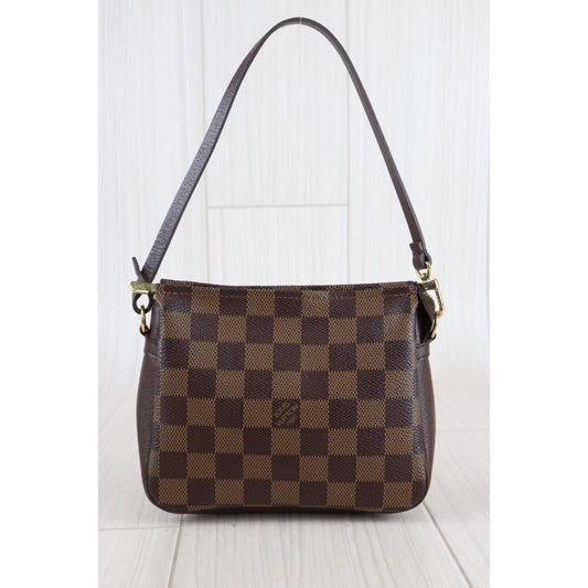Rank A | LV Damier Truth Make Up |23010607