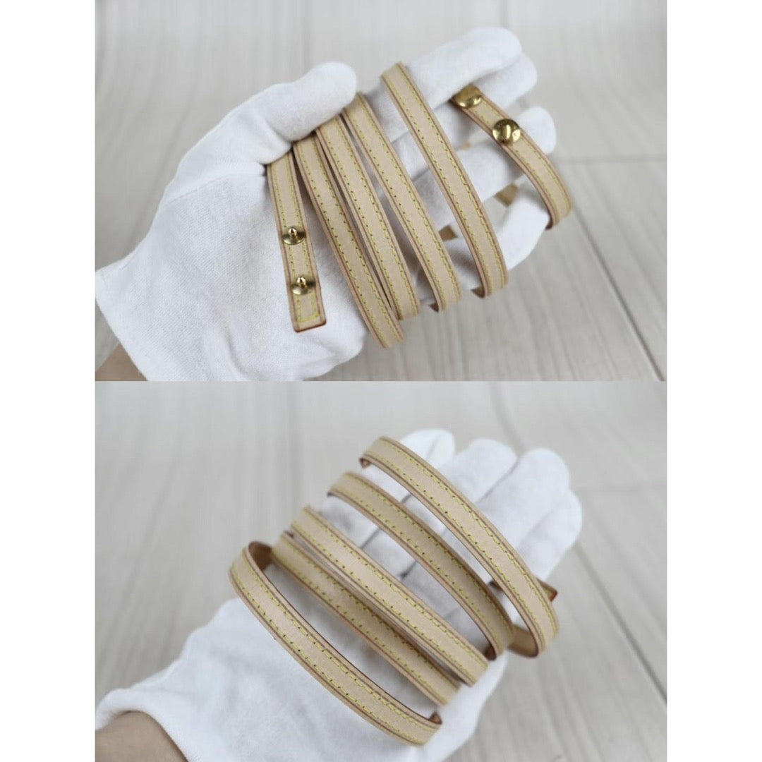 Rank SA |LV Monogram Pochette Twin PM|22102008