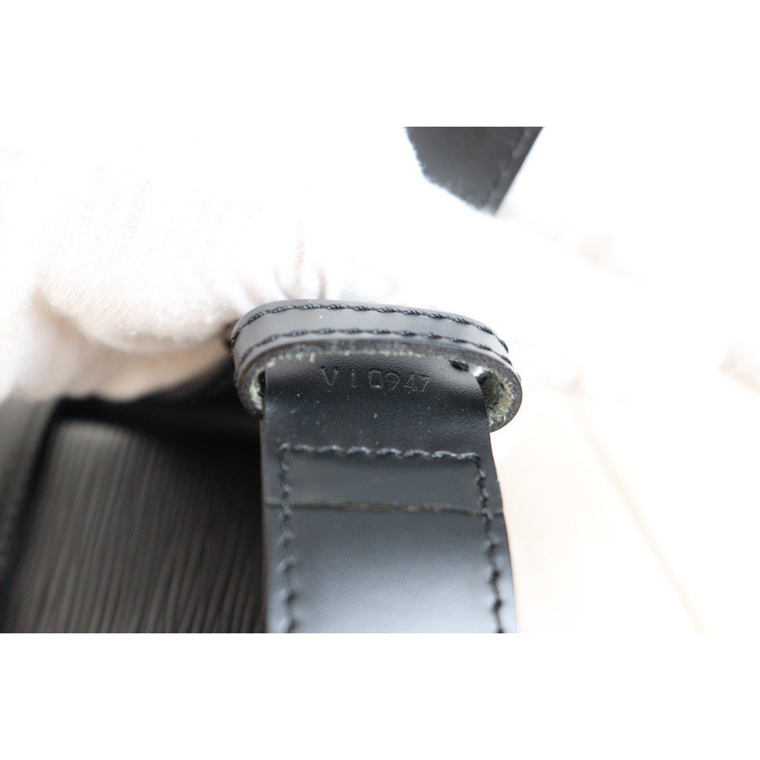 Rank A | LV Epi Sack de Paul Shoulder Bag|23042208