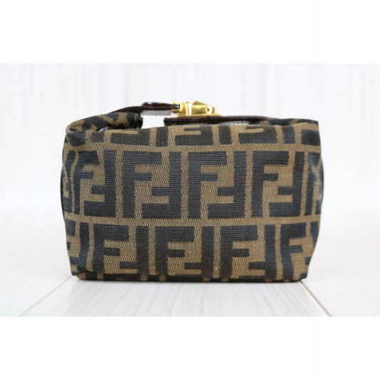 Rank A | FENDI Zucca Handbag |070605
