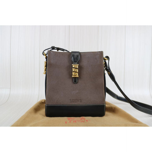 Rank AB | Loewe Belasquez Twist Shoulder Bag |051804