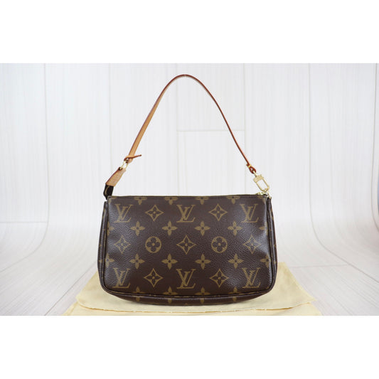 Rank AB| LV Monogram Pochette Accessoires |082301