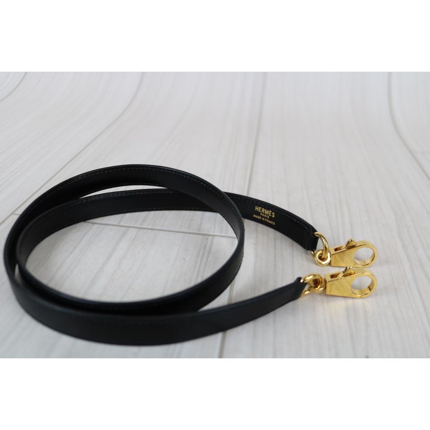 Rank A | HERMES Kelly 32 Box Leather Black Gold Hardware |031706