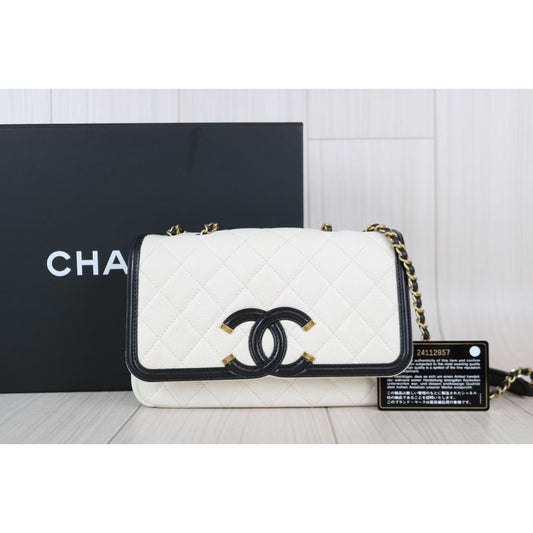 Rank A | CHANEL Caviar Skin Shoulder Bag |052715