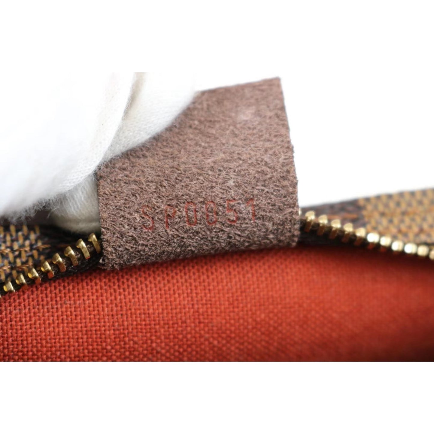 Rank SA | LV Damier Truth make up |032506