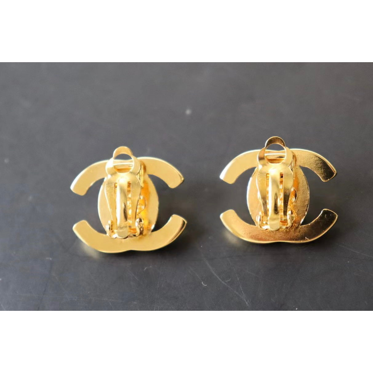 Rank A |CHANEL Vintage Earrings |082001