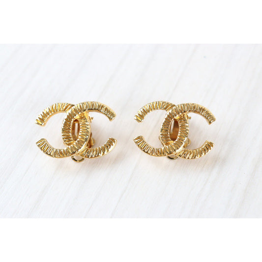 Rank A |CHANEL Vintage Earrings |23021603